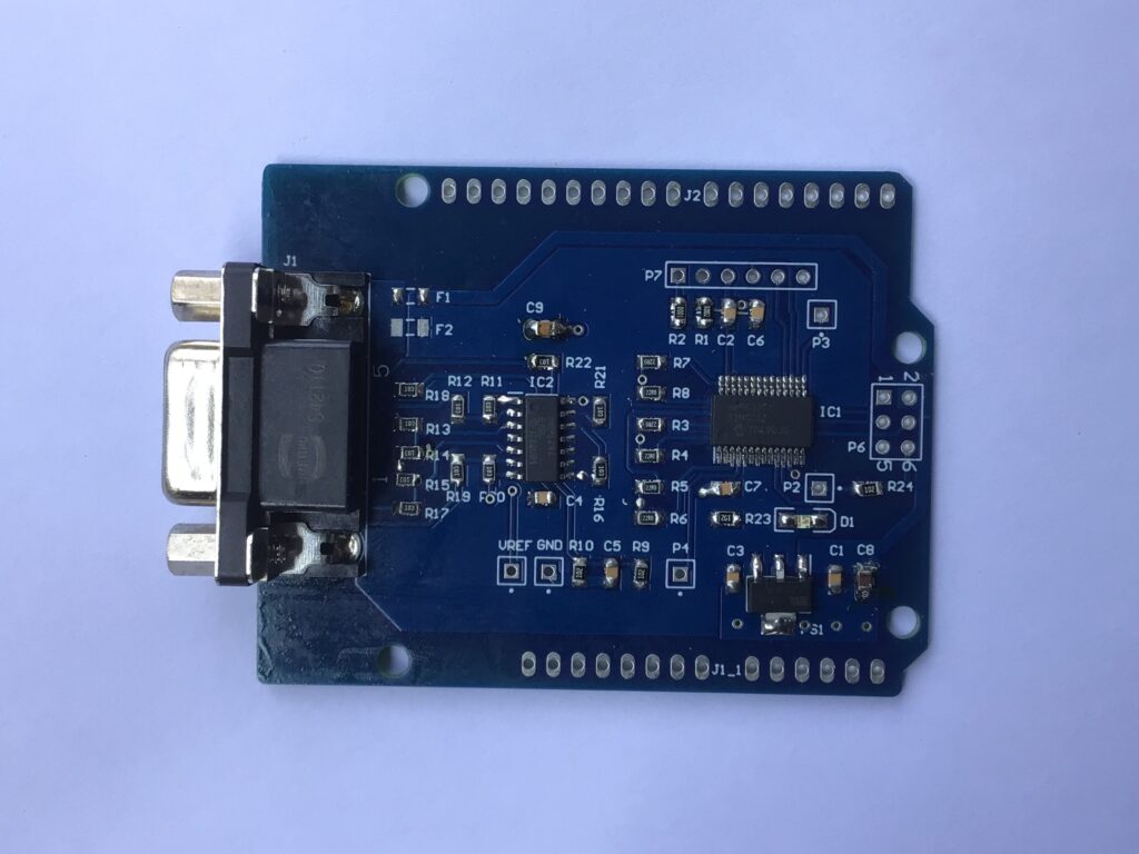Lo shield Encoder_One è un'eccellente interfaccia encoder incrementale per Arduino che consente di rilevare la posizione di un sistema di movimentazione dotato di encoder incrementale (rotativo o lineare) in real time senza limiti di frequenza dei segnali (fino a 1 MHz!) e senza impegnare le risorse di Arduino.